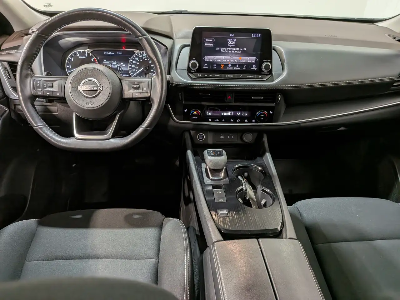 Nissan Rogue photo Nissan Rogue