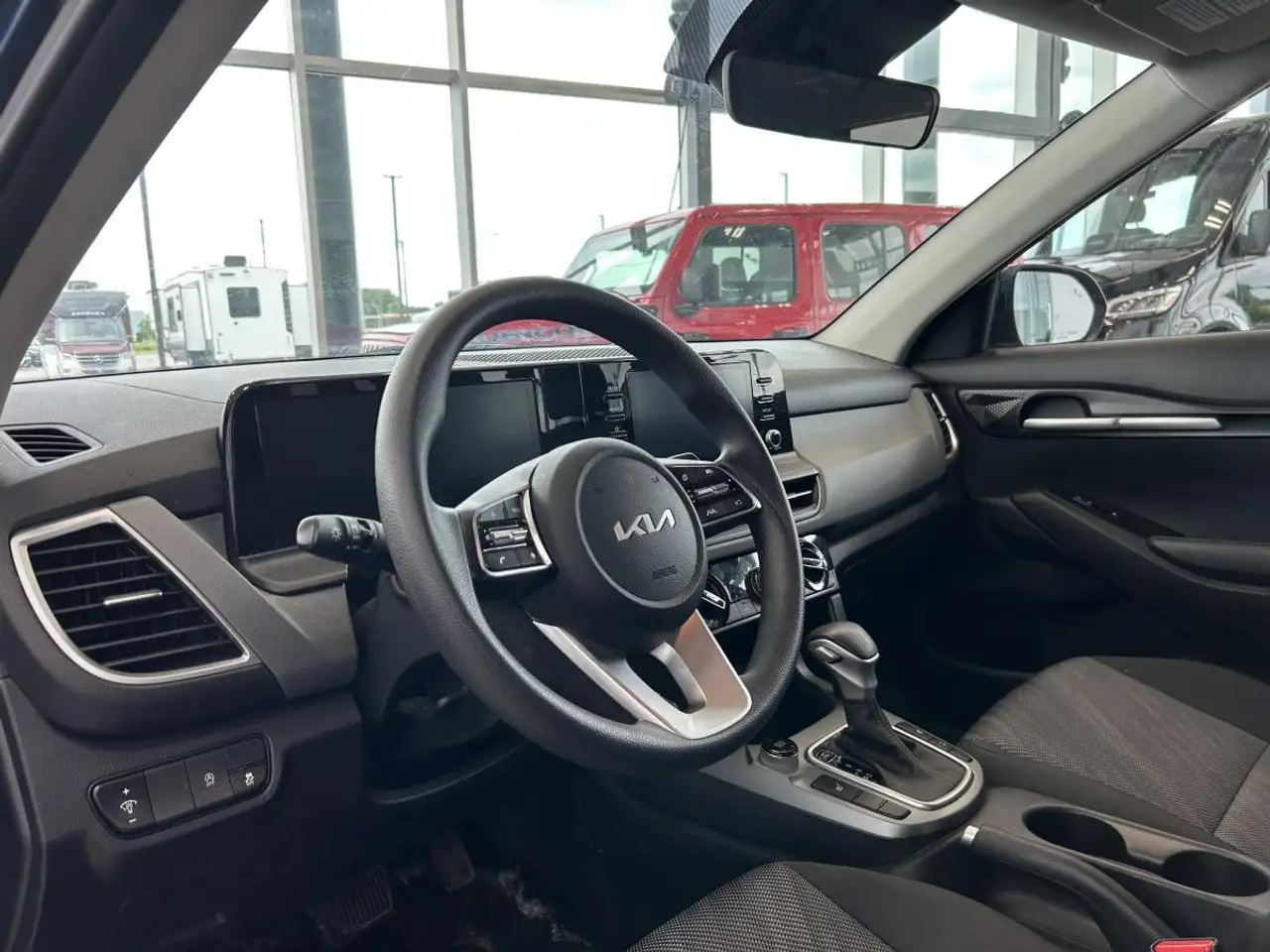 Kia Seltos снимка Kia Seltos