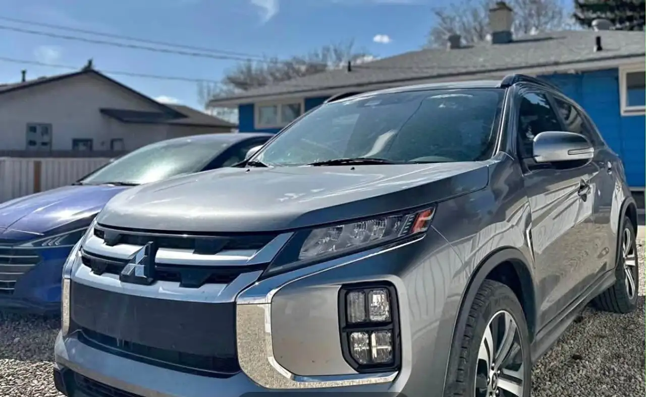 2023 Mitsubishi RVR