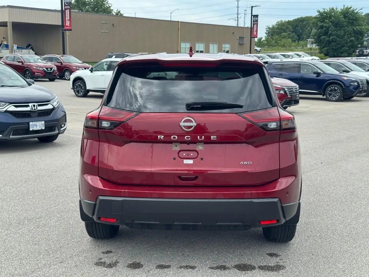 Nissan Rogue снимка Nissan Rogue