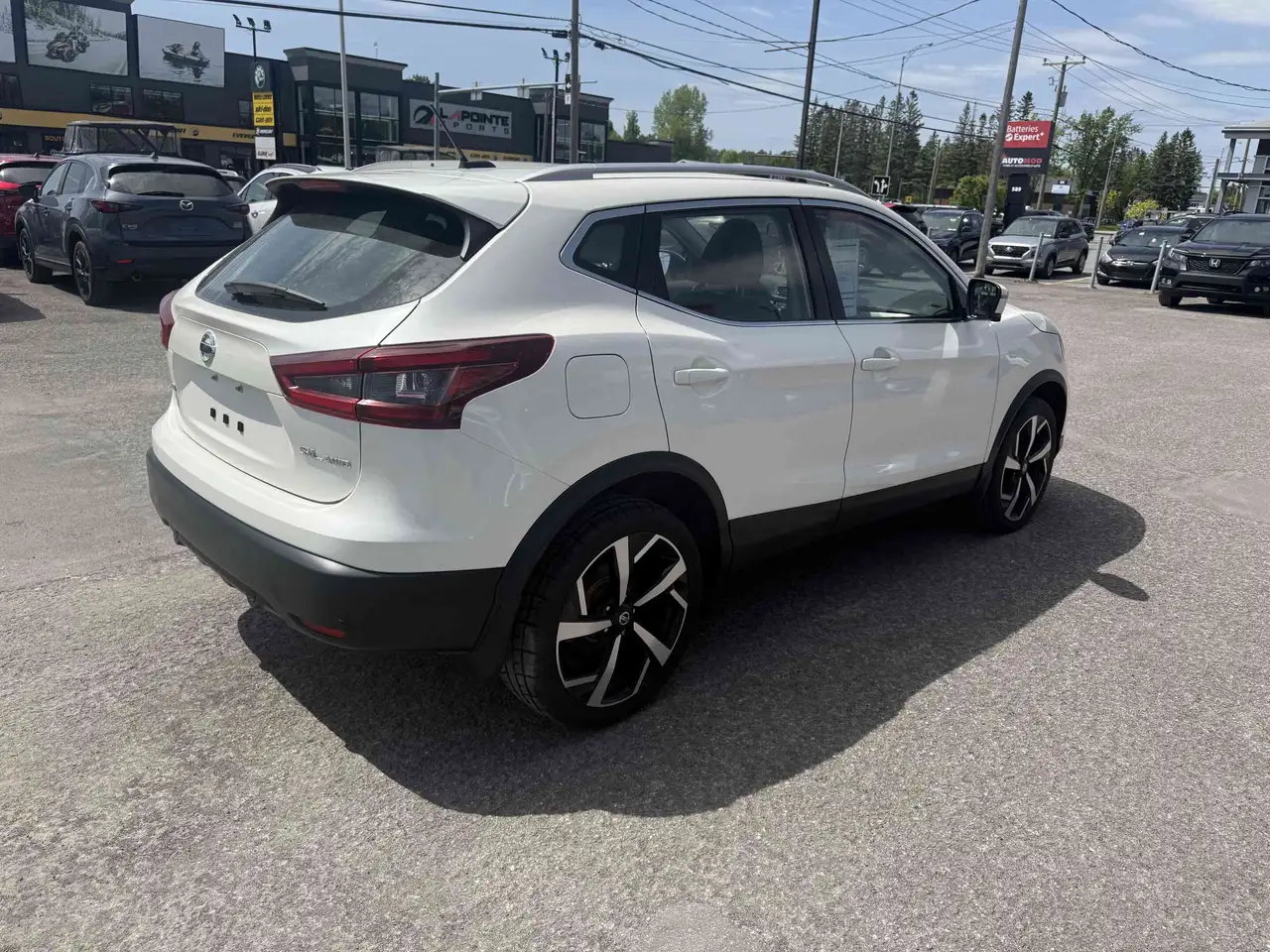 Nissan Qashqai снимка Nissan Qashqai