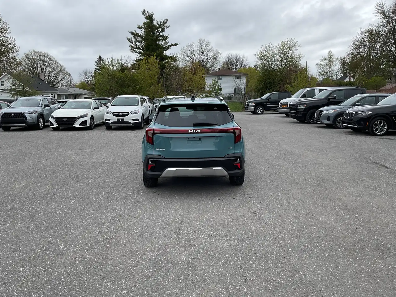 Kia Seltos снимка Kia Seltos