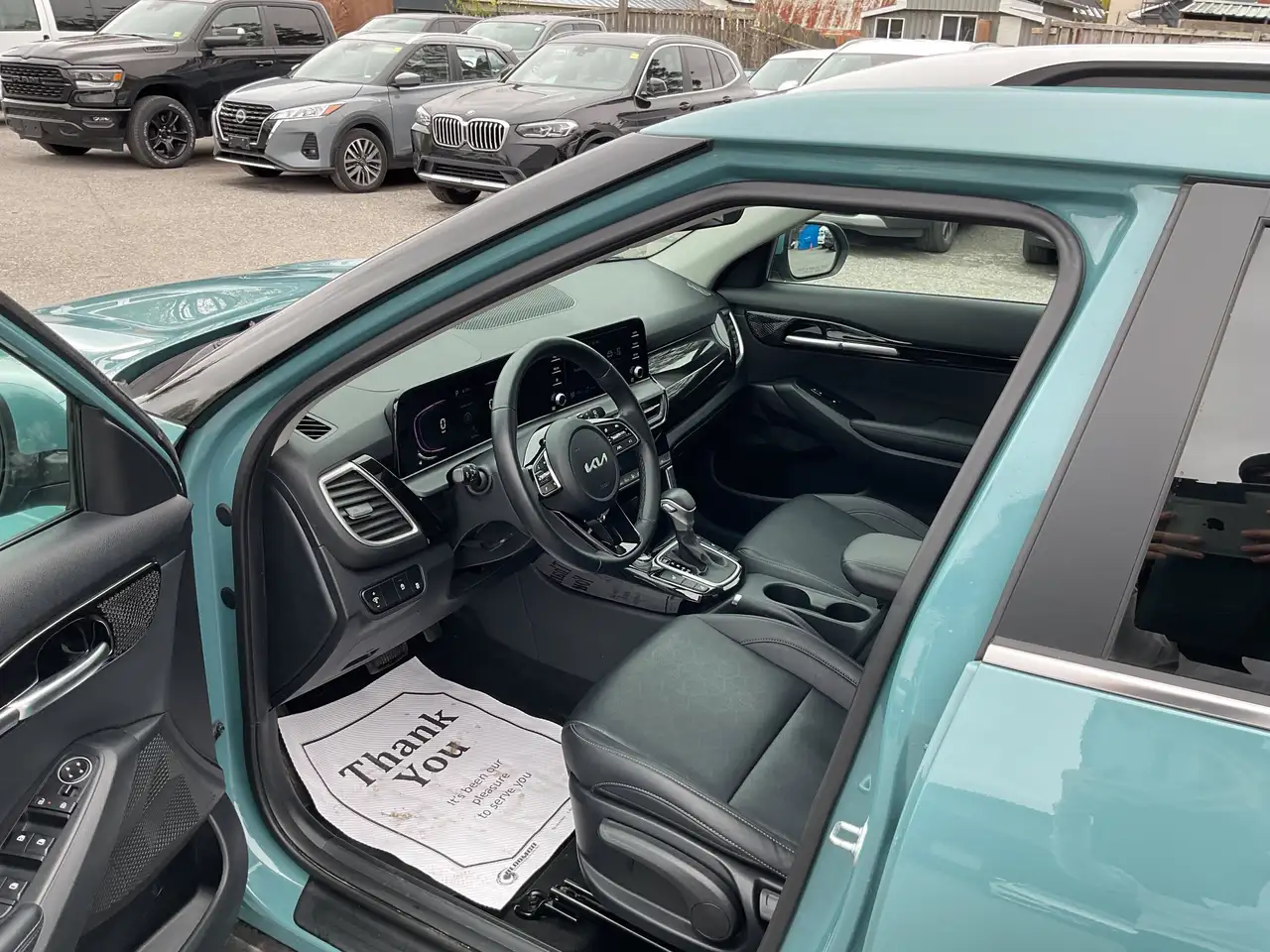 Kia Seltos снимка Kia Seltos