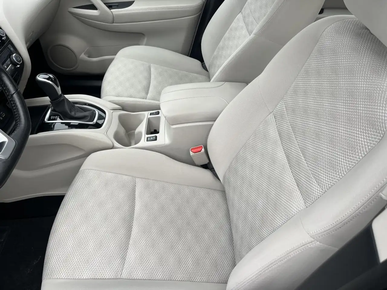 Nissan Qashqai снимка Nissan Qashqai