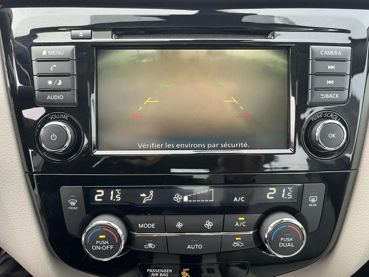 Nissan Qashqai снимка Nissan Qashqai