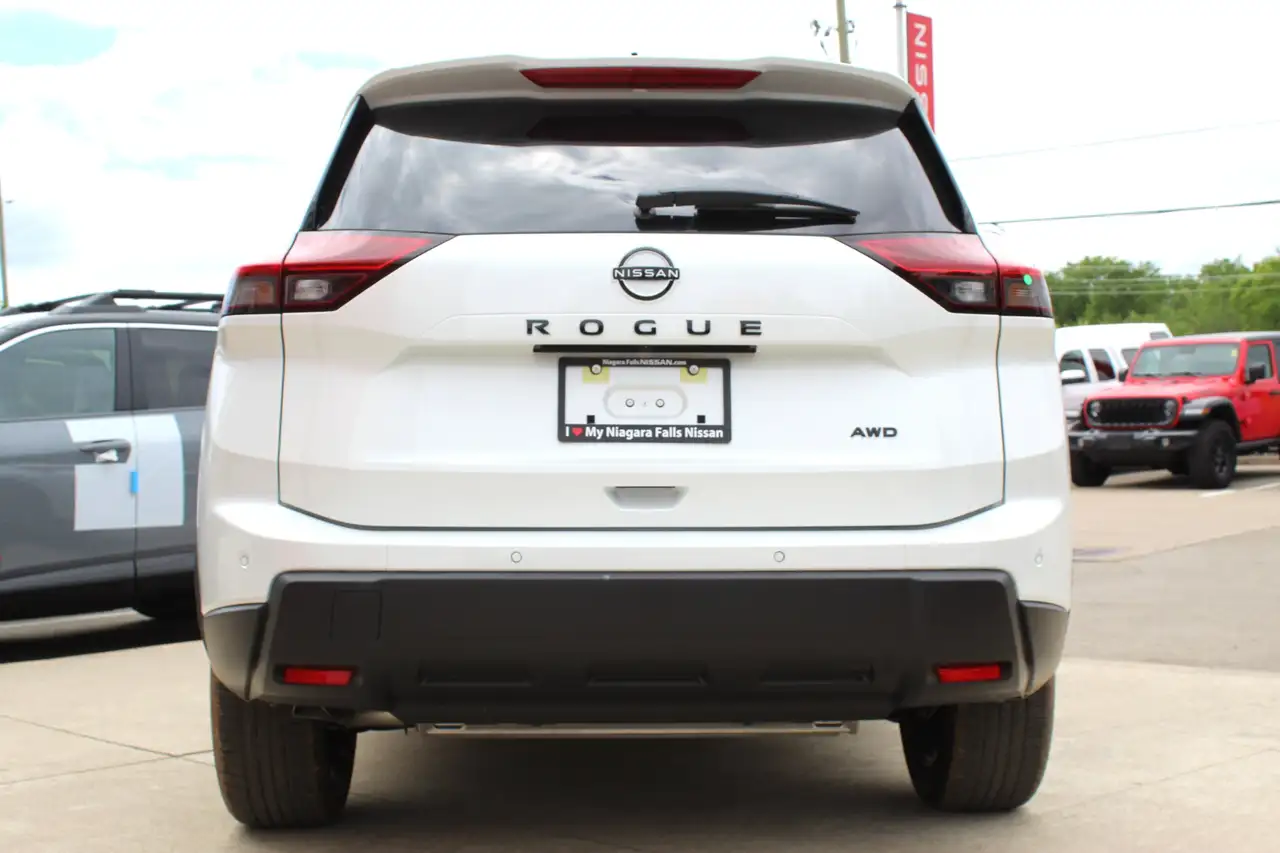 Nissan Rogue photo Nissan Rogue