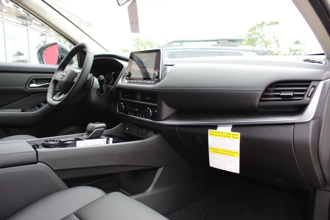 Nissan Rogue photo Nissan Rogue