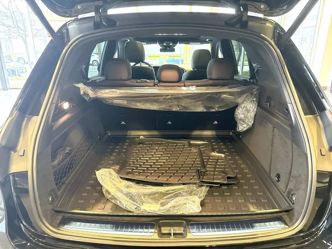 Mercedes-Benz GLE снимка Mercedes-Benz GLE