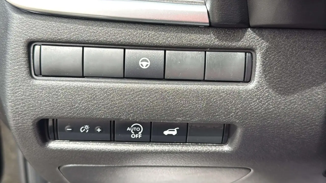 Nissan Rogue photo Nissan Rogue