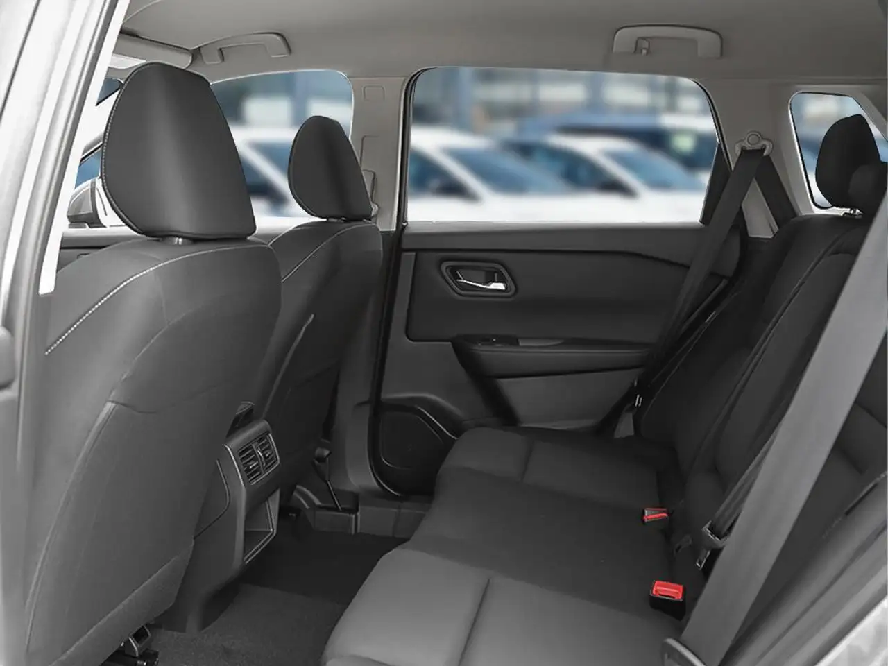 Nissan Rogue fotografie Nissan Rogue