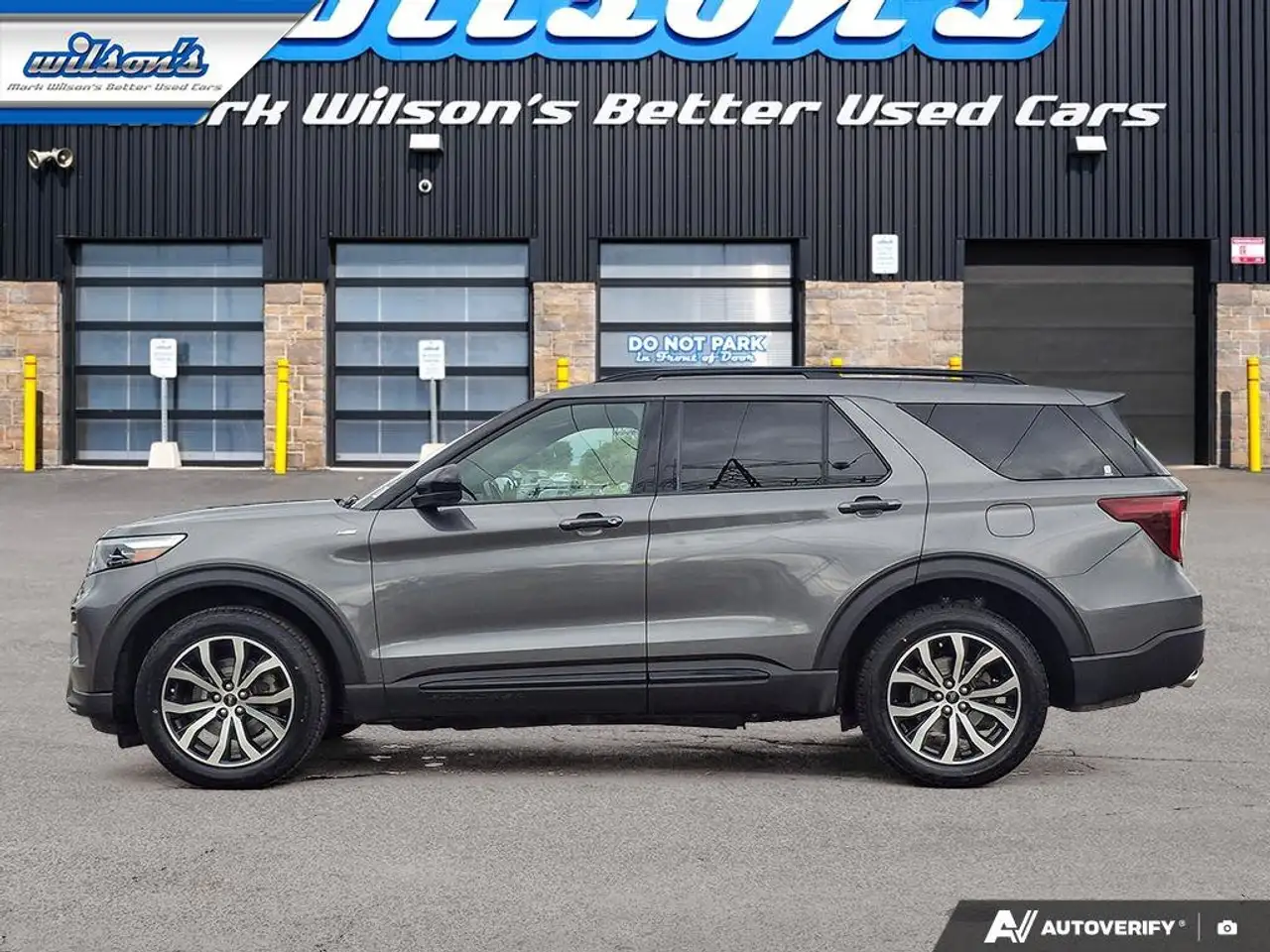 Ford Explorer photo Ford Explorer