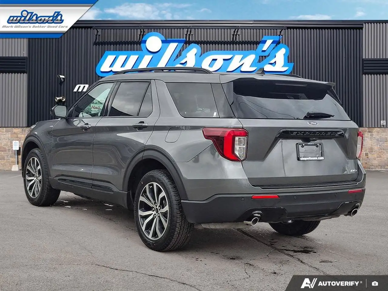 Ford Explorer photo Ford Explorer