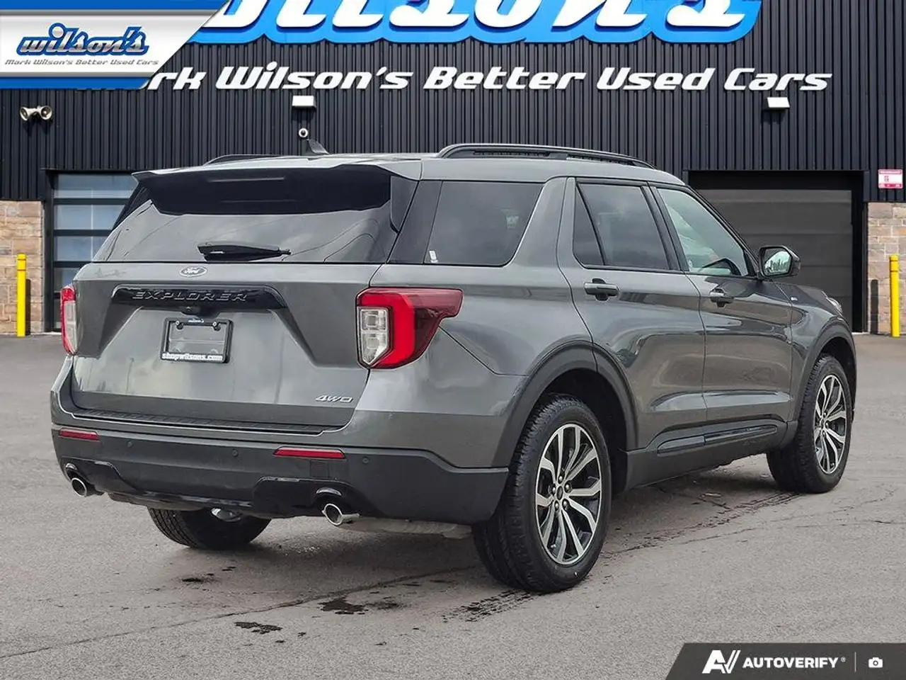 Ford Explorer photo Ford Explorer