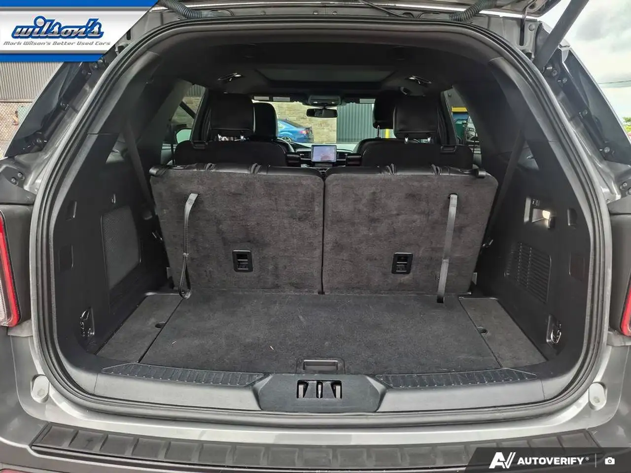 Ford Explorer photo Ford Explorer