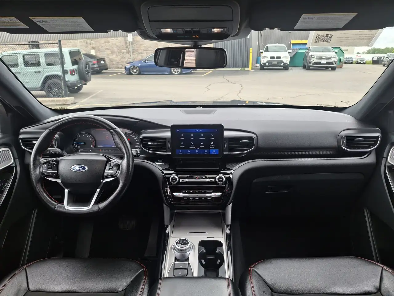 Ford Explorer photo Ford Explorer
