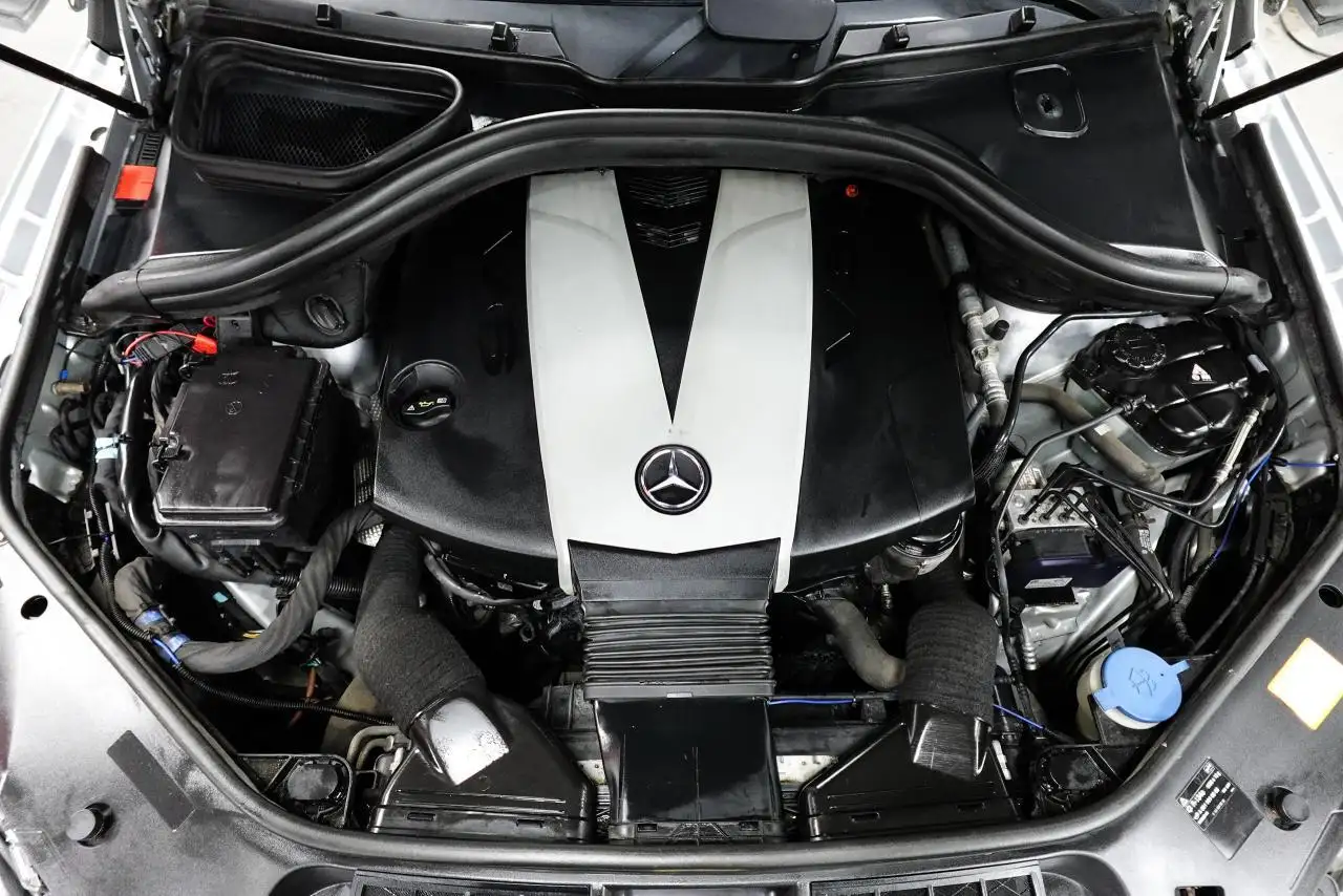 Mercedes-Benz M-Class photo Mercedes-Benz M-Class
