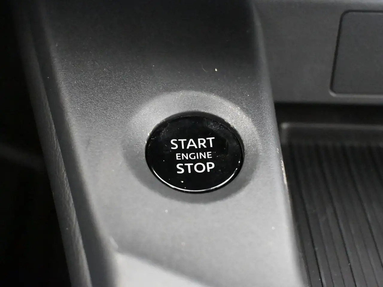 Nissan Sentra снимка Nissan Sentra