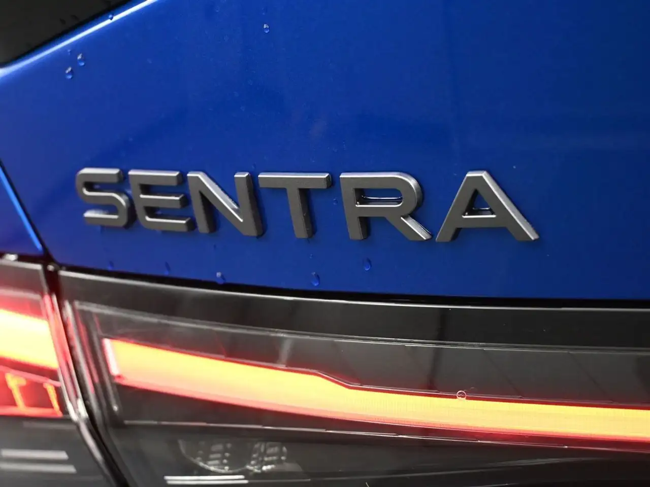 Nissan Sentra снимка Nissan Sentra