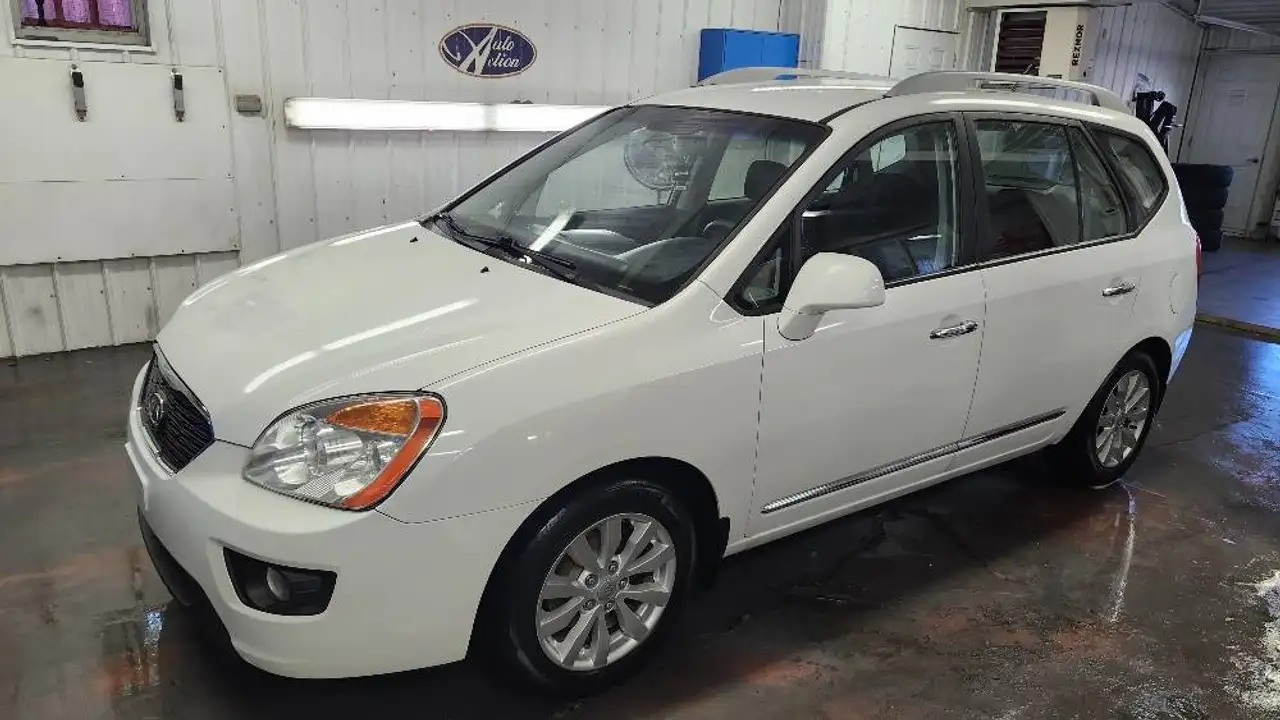 2012 Kia Rondo