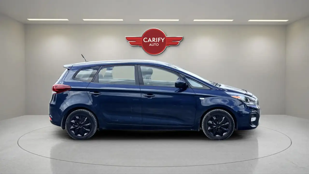 Kia Rondo photo Kia Rondo