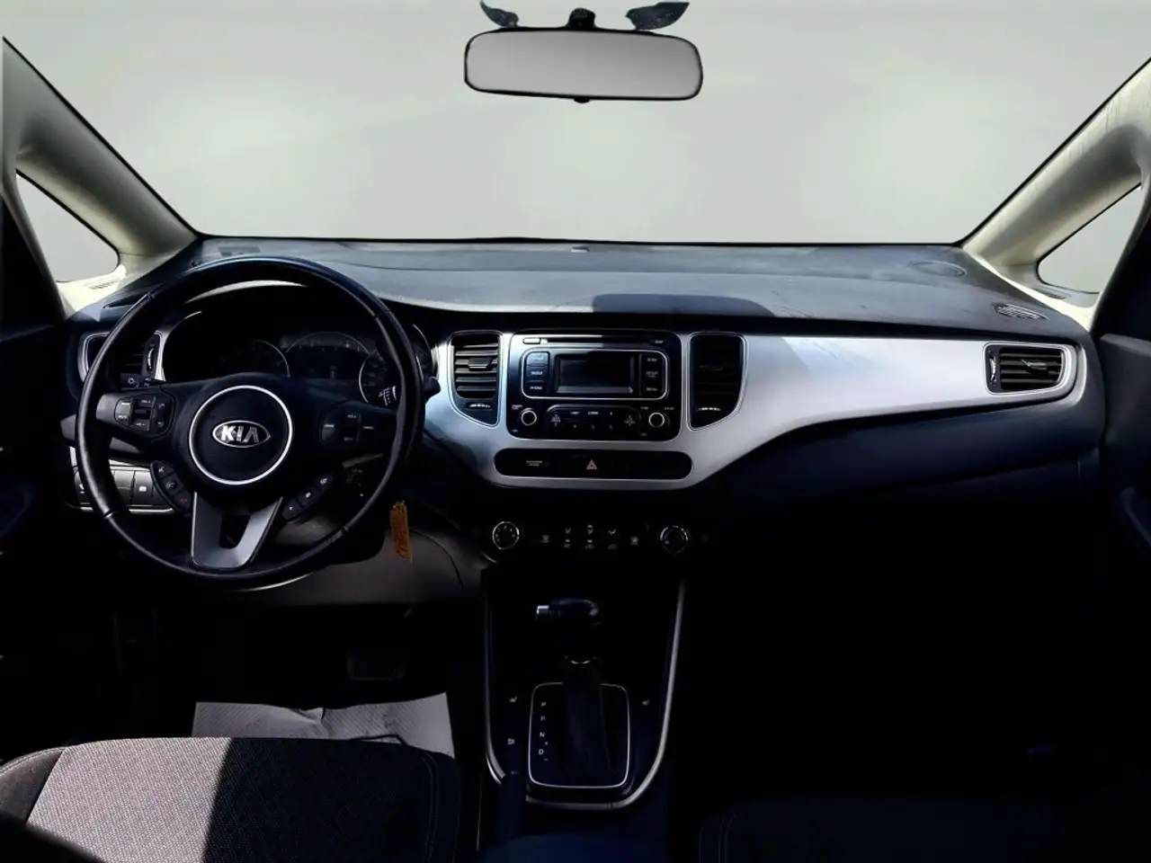 Kia Rondo photo Kia Rondo