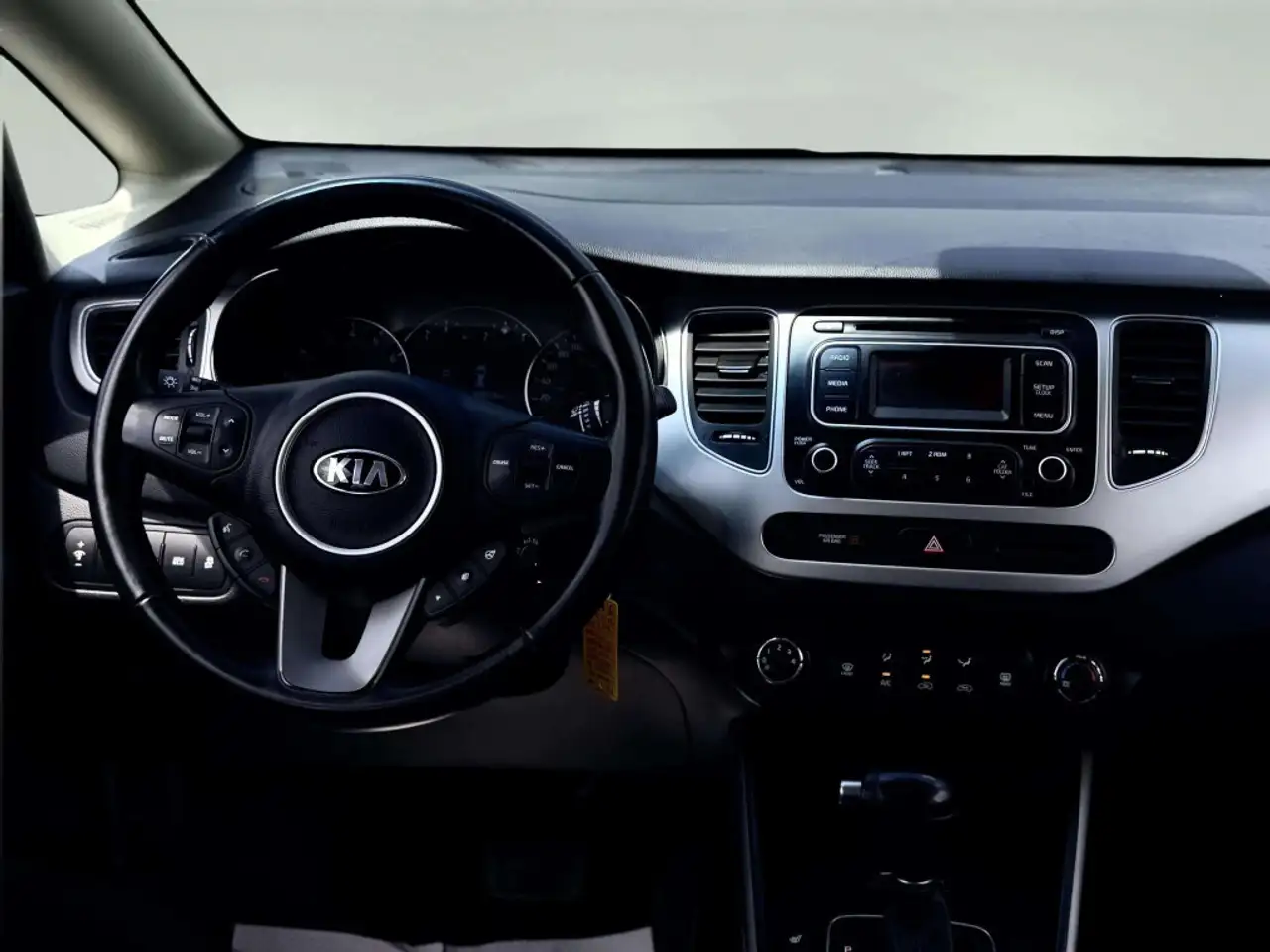 Kia Rondo photo Kia Rondo