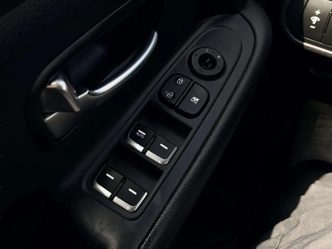 Kia Rondo photo Kia Rondo