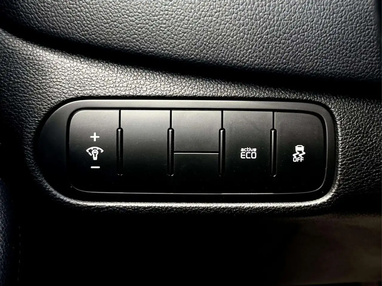 Kia Rondo photo Kia Rondo