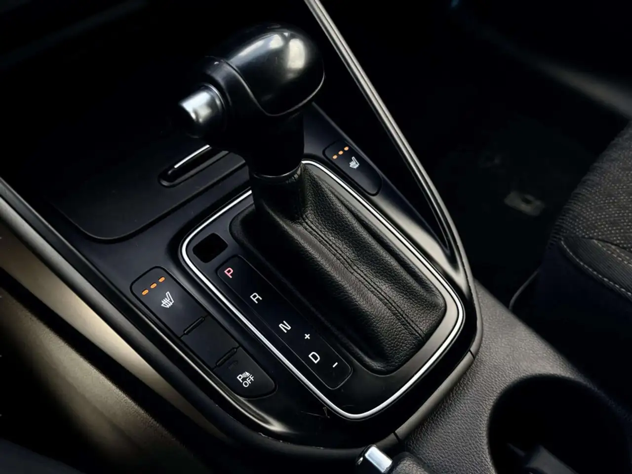 Kia Rondo photo Kia Rondo