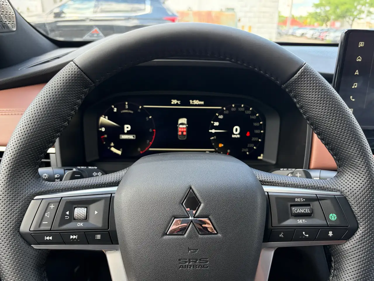 Mitsubishi Outlander photo Mitsubishi Outlander