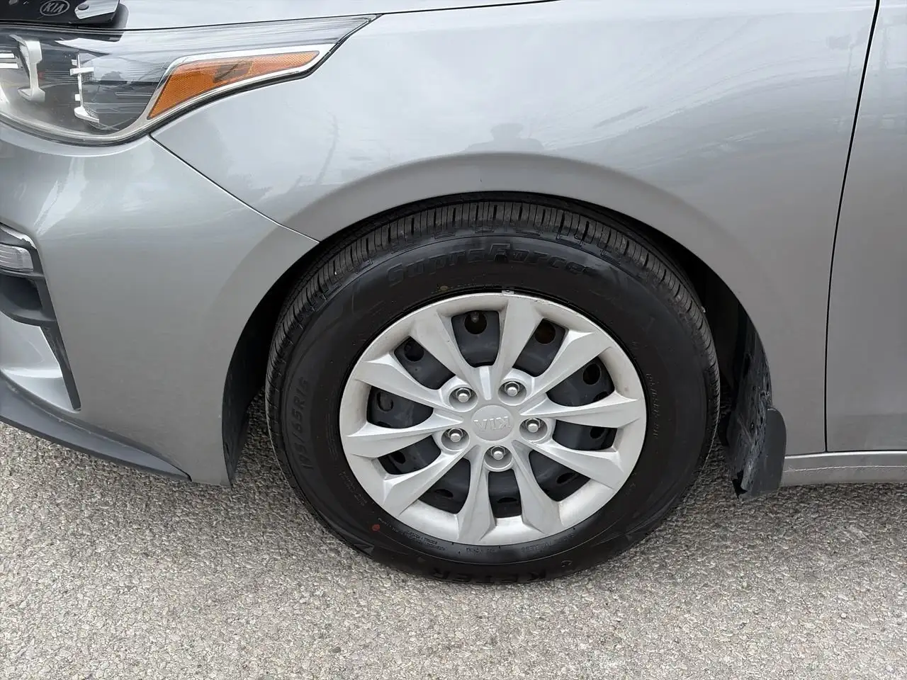 Kia Forte снимка Kia Forte