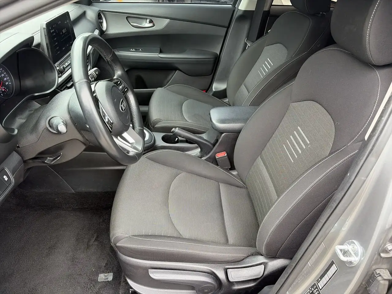 Kia Forte снимка Kia Forte