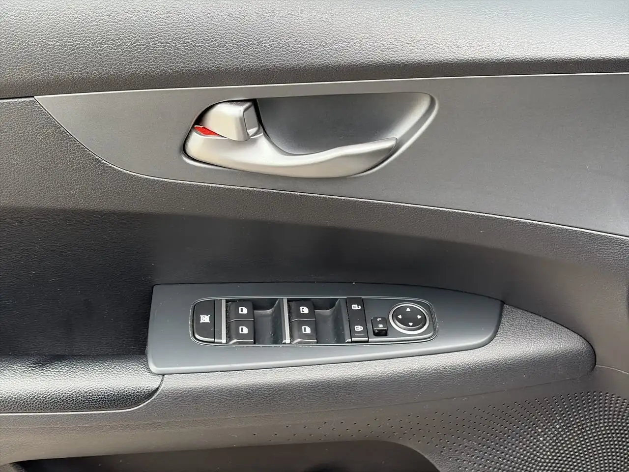 Kia Forte снимка Kia Forte