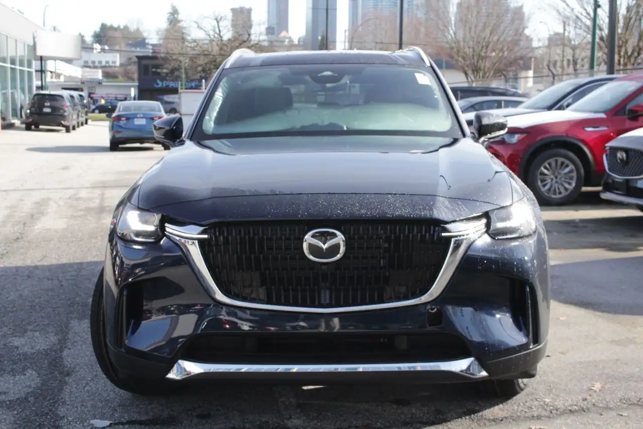 Mazda CX-90 PHEV fotografie Mazda CX-90 PHEV