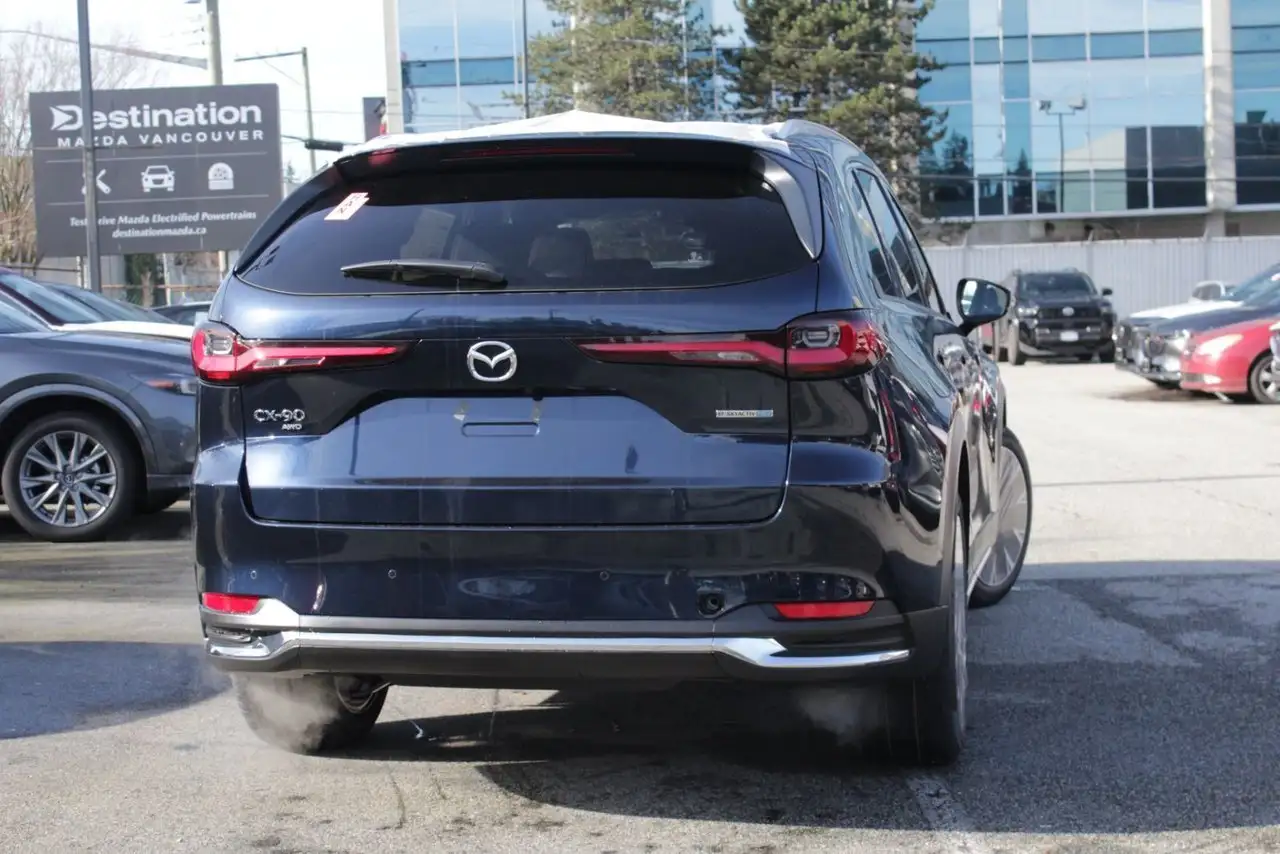 Mazda CX-90 PHEV fotografie Mazda CX-90 PHEV
