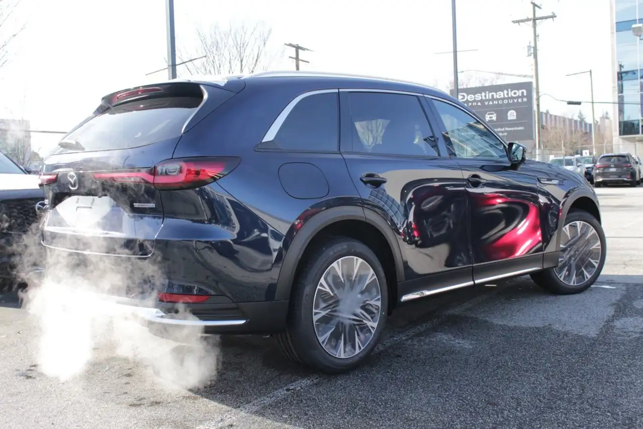 Mazda CX-90 PHEV fotografie Mazda CX-90 PHEV