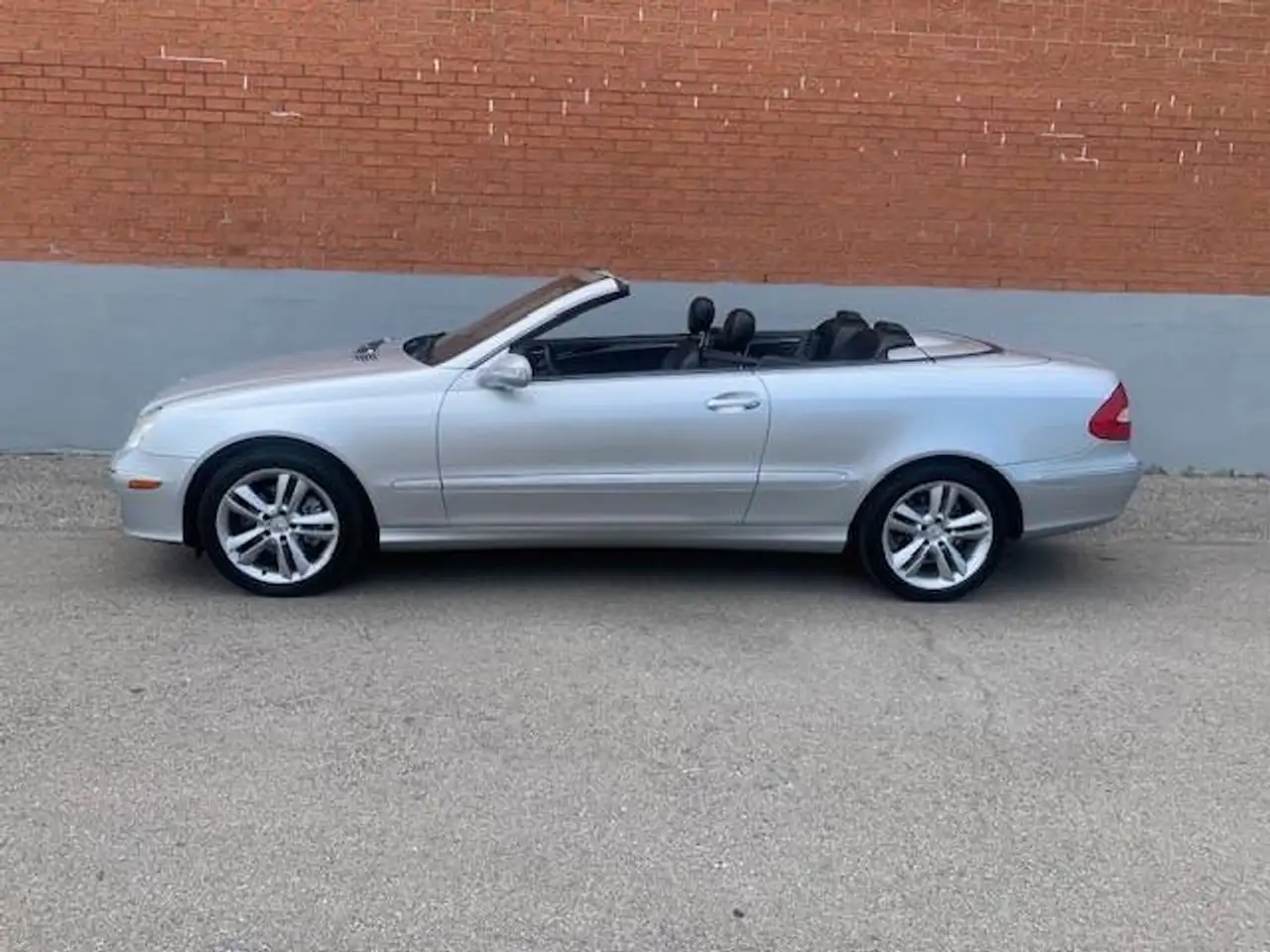 Mercedes-Benz CLK снимка Mercedes-Benz CLK