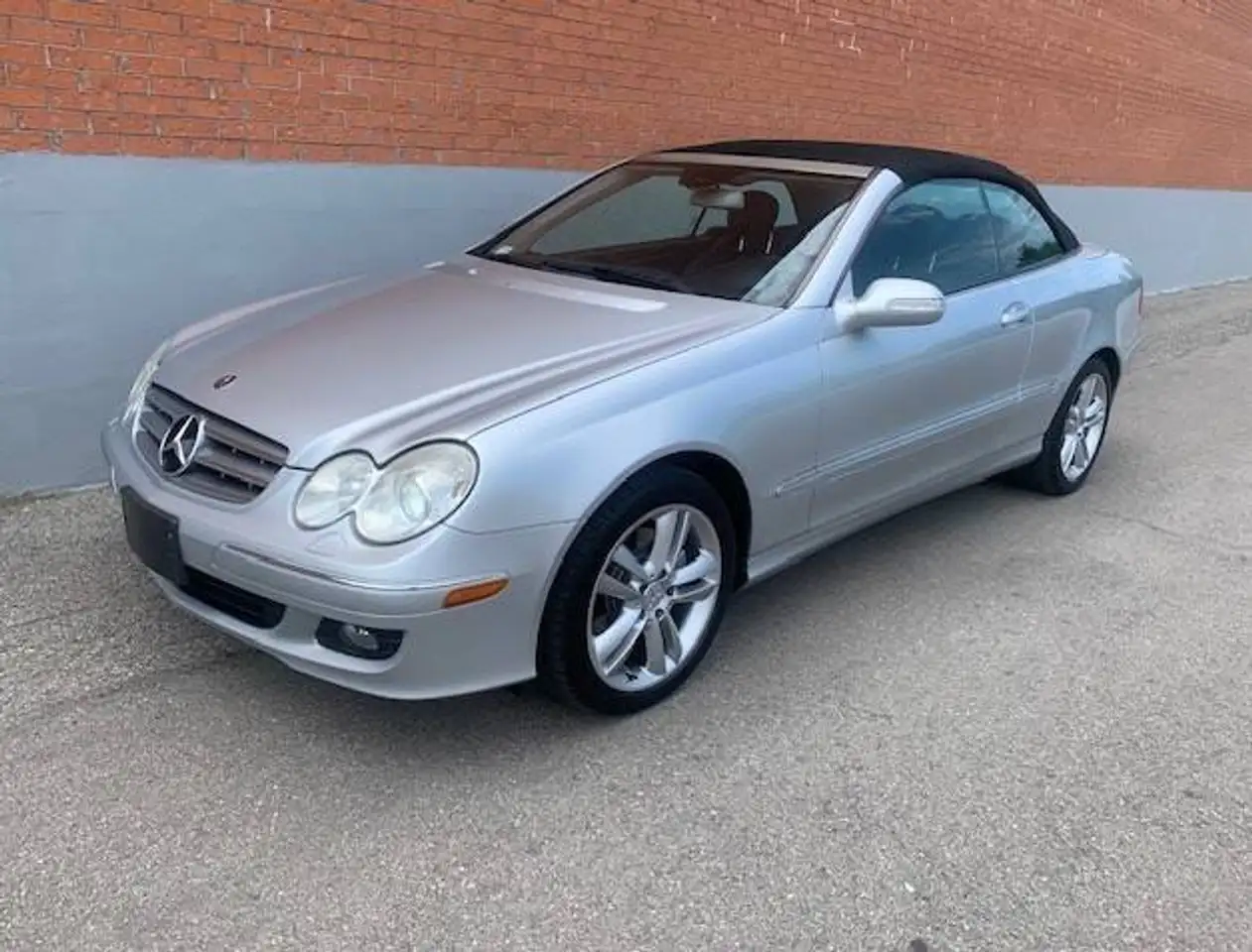 Mercedes-Benz CLK снимка Mercedes-Benz CLK