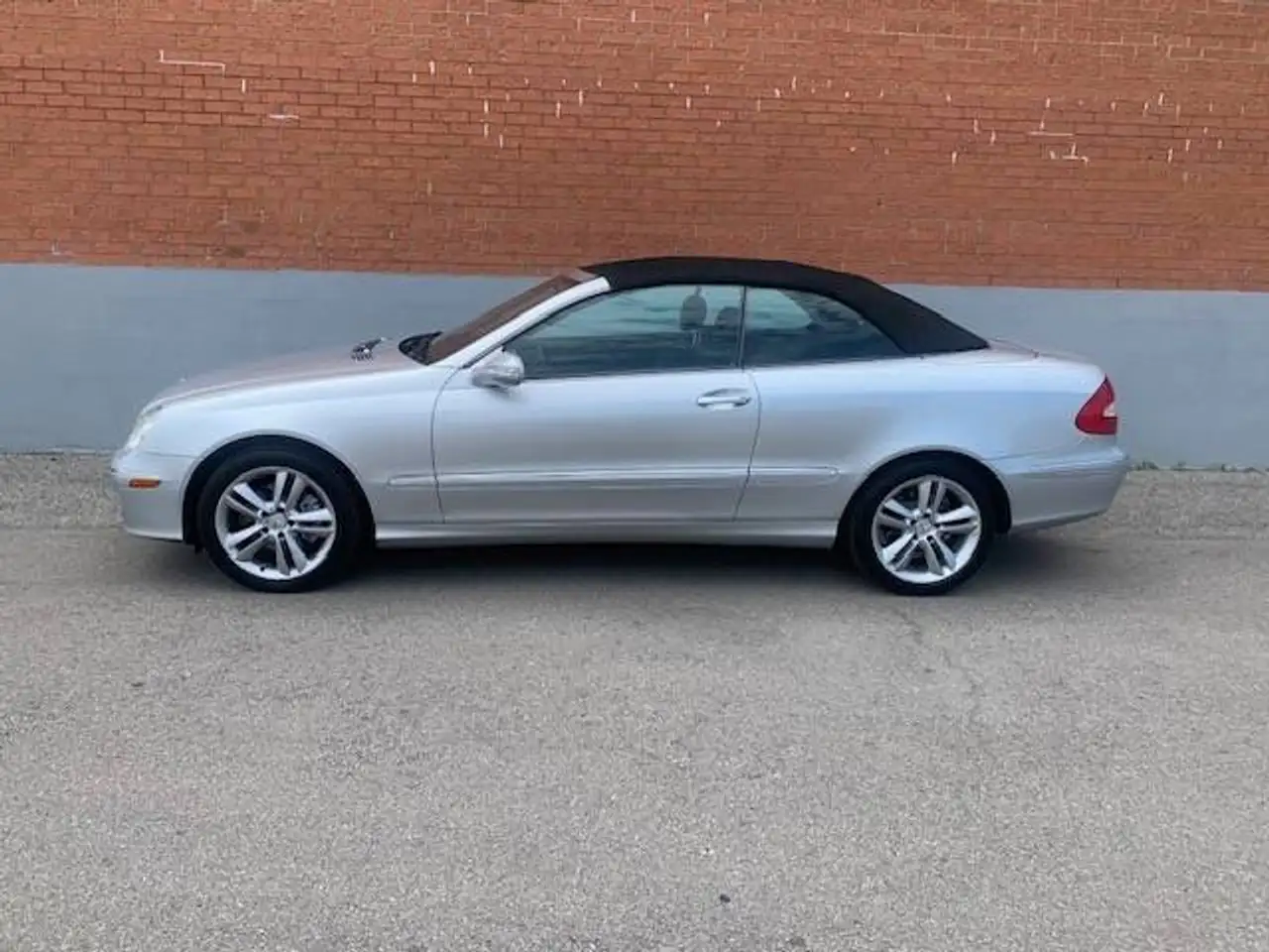 Mercedes-Benz CLK снимка Mercedes-Benz CLK