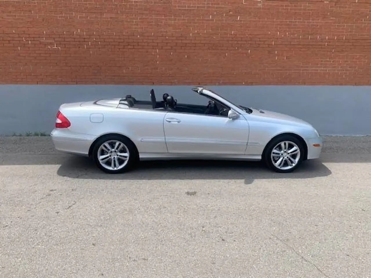 Mercedes-Benz CLK снимка Mercedes-Benz CLK