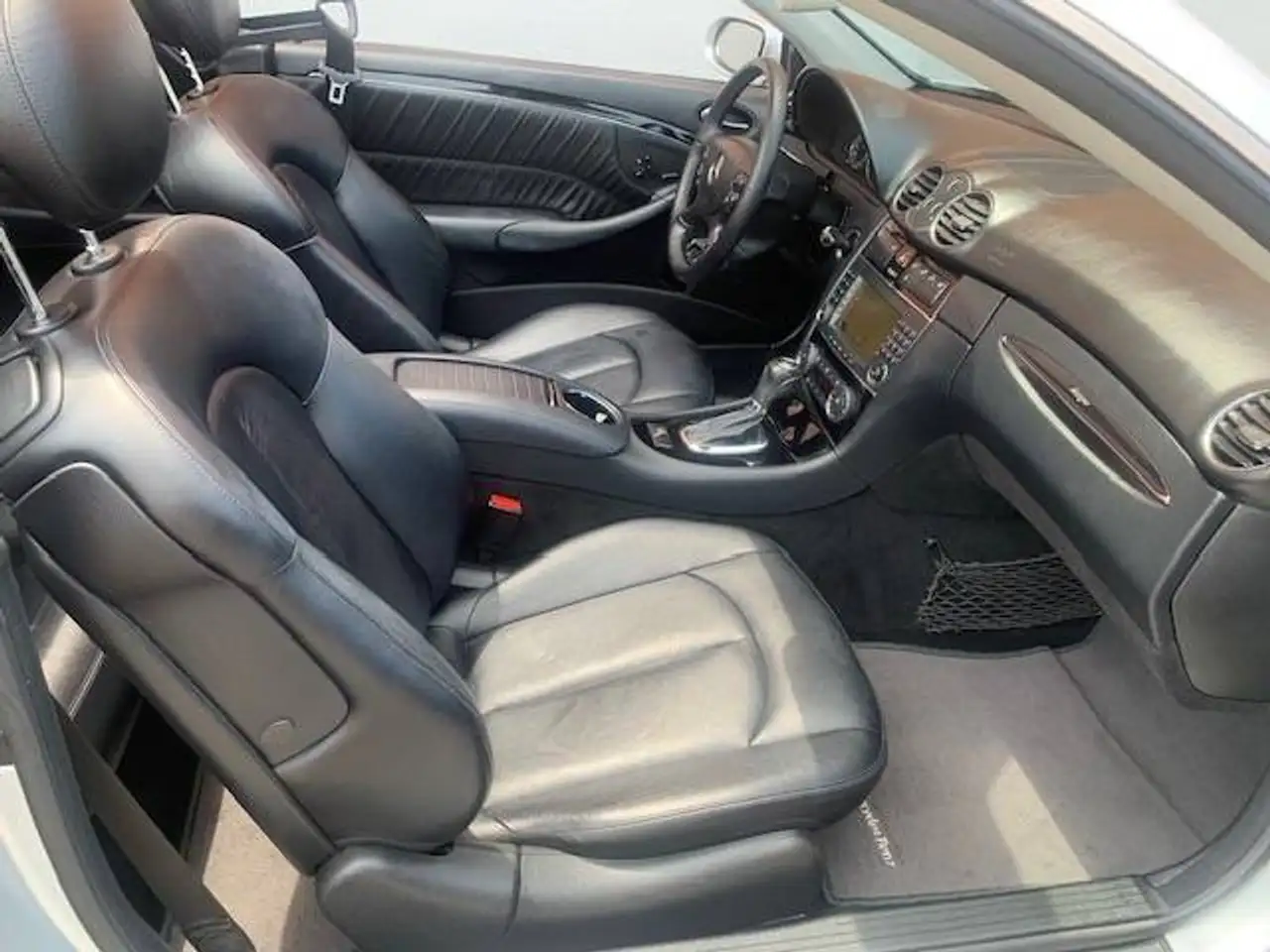 Mercedes-Benz CLK снимка Mercedes-Benz CLK