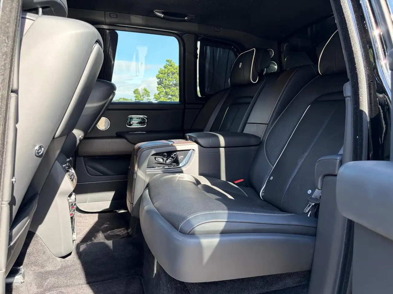 Rolls-Royce Cullinan fotografie Rolls-Royce Cullinan