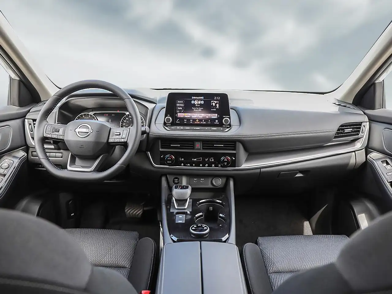 Nissan Rogue fotografie Nissan Rogue