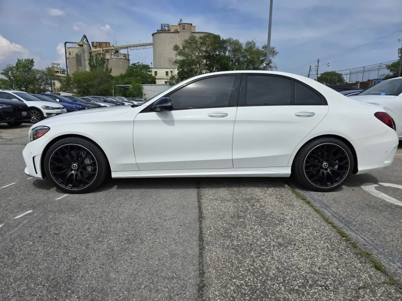 Mercedes-Benz C-Class снимка Mercedes-Benz C-Class
