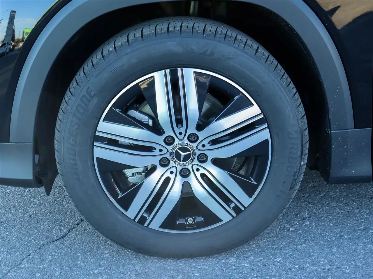 Mercedes-Benz EQB снимка Mercedes-Benz EQB