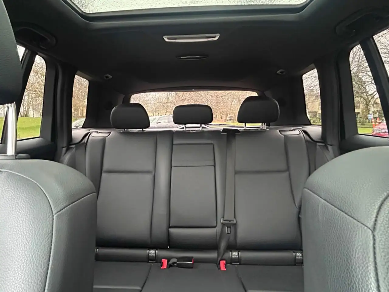 Mercedes-Benz GLK-Class снимка Mercedes-Benz GLK-Class