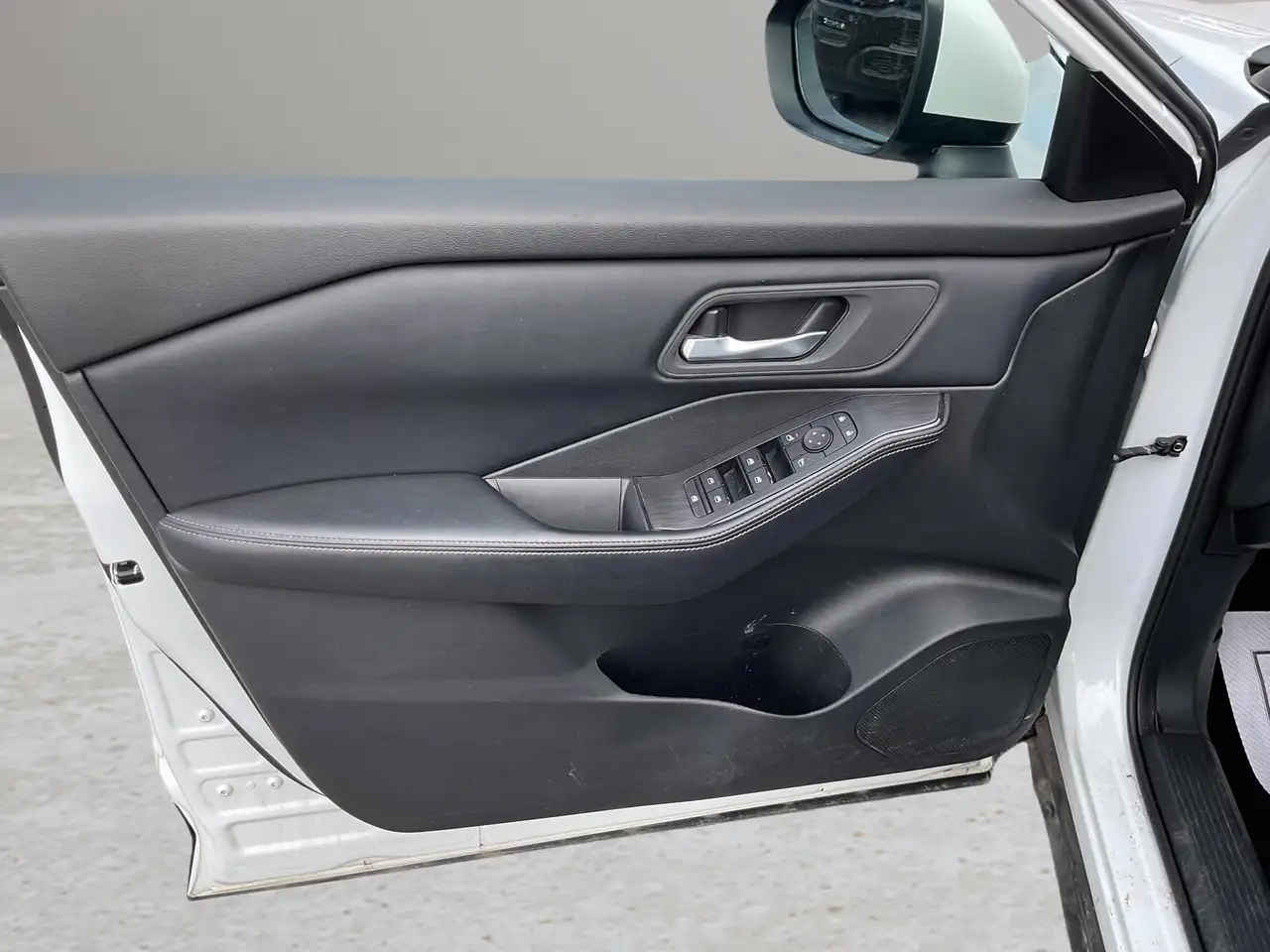 Nissan Rogue fotografie Nissan Rogue