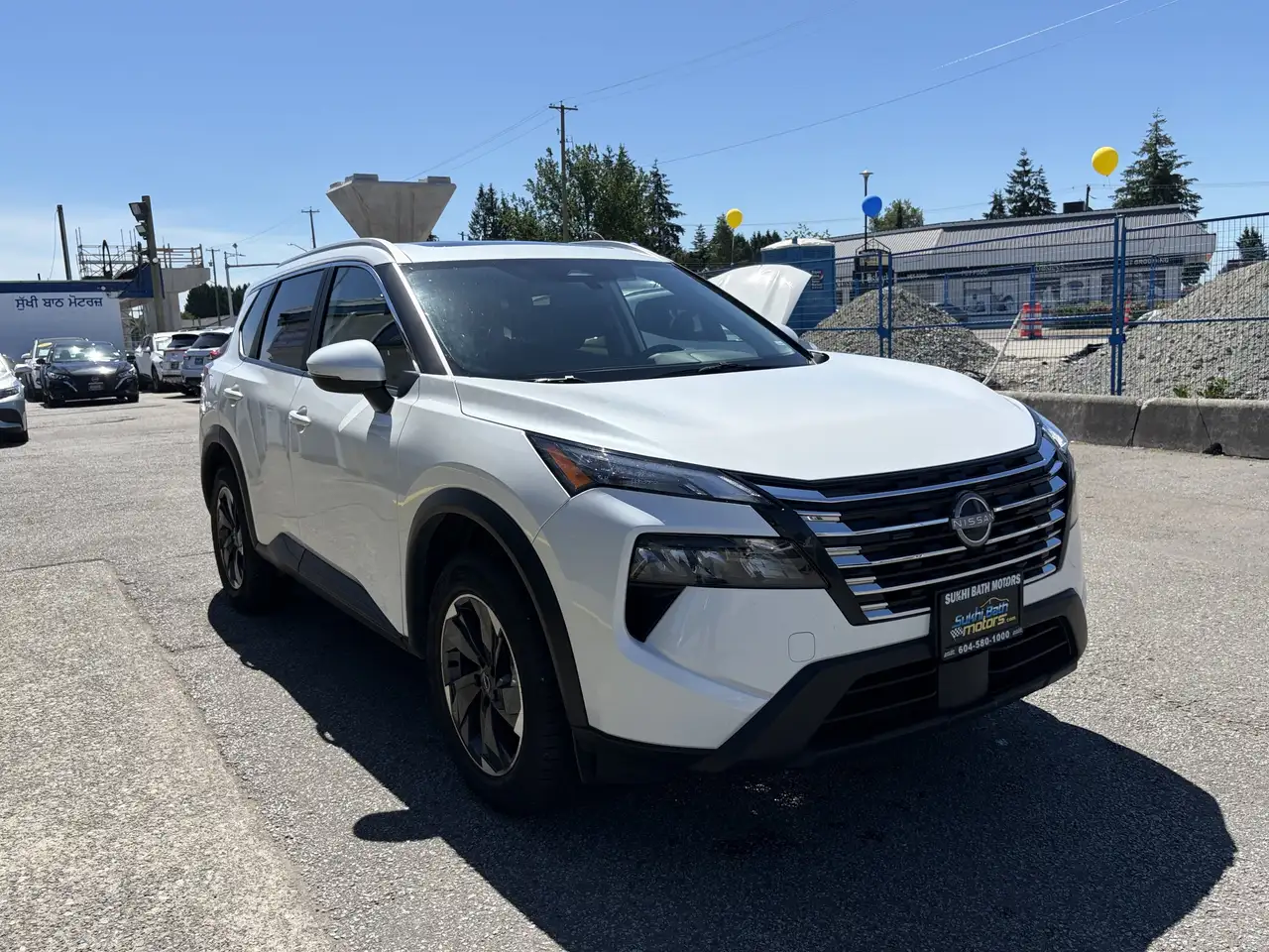 Nissan Rogue снимка Nissan Rogue