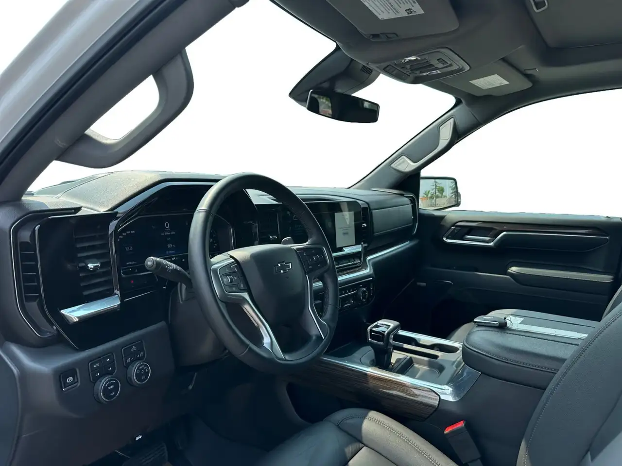 Chevrolet Silverado 1500 снимка Chevrolet Silverado 1500