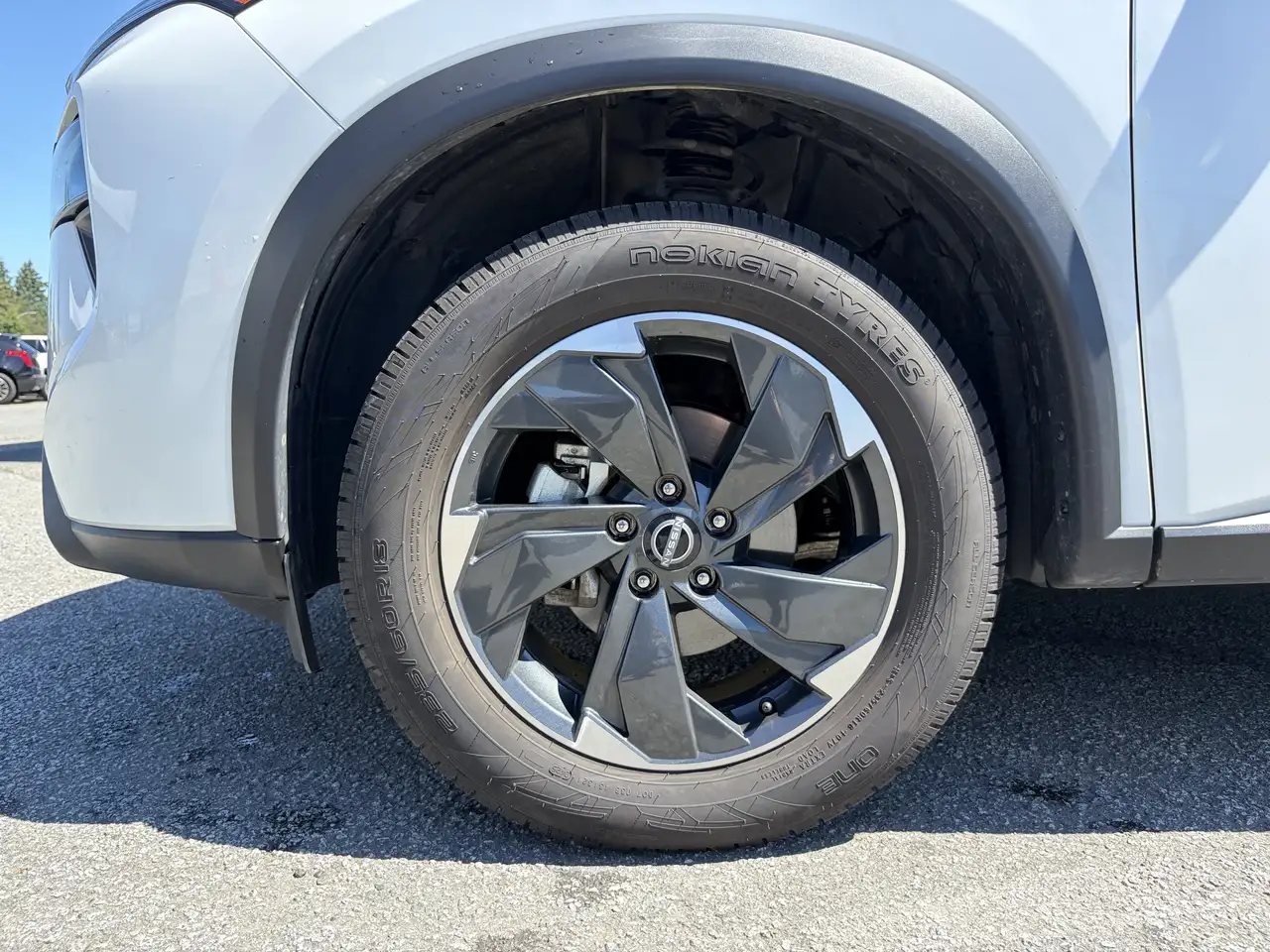 Nissan Rogue снимка Nissan Rogue